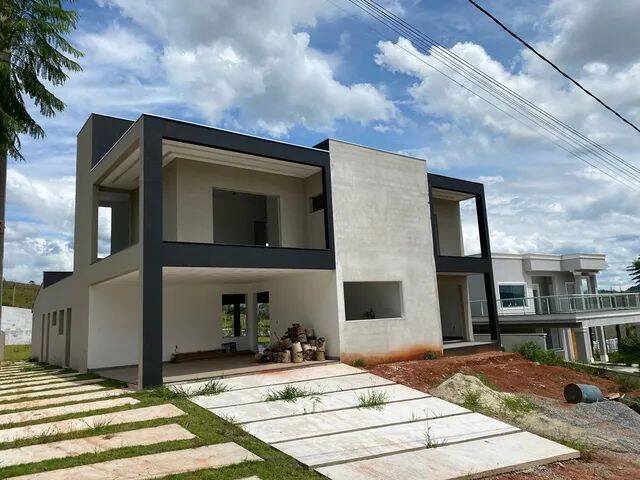 Venda em Condomínio Terras de Santa Mariana - Caçapava